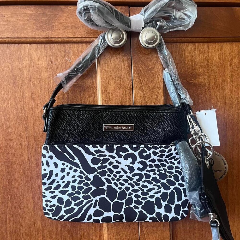 Samantha Brown Black and White Leopard Print Handbag 🐆